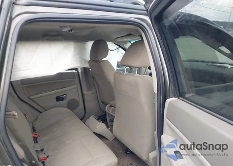 2005 Jeep Grand Cherokee Laredo from USA, damaged, VIN 1J8GR48K55C664424